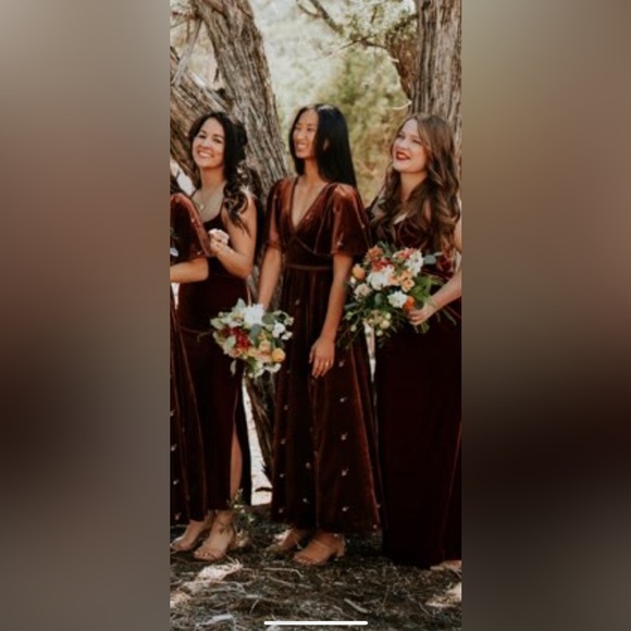 Dark Terracotta Floral Velvet Midi Dress - Picture 2 of 5